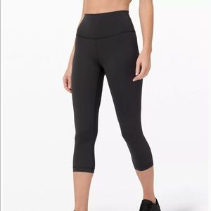 Lululemon Wunder Train High-Rise Crop 21” Black, 4